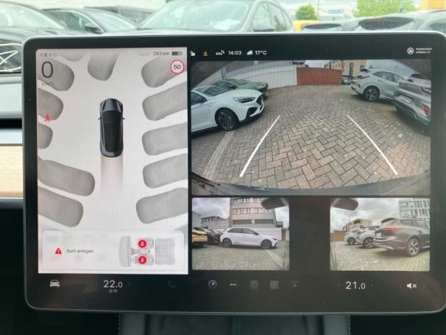 Tesla Model 3 Standard RWD + Panoramadach + el. Heckkl foto 16