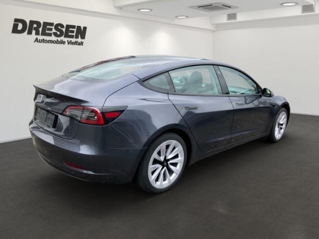 Tesla Model 3 Standard RWD + Panoramadach + el. Heckkl foto 4