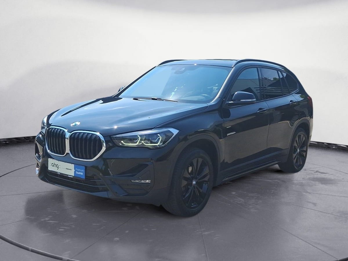 BMW X1 sDrive18i Sport Line Panorama Klimaaut. PDC e foto 2