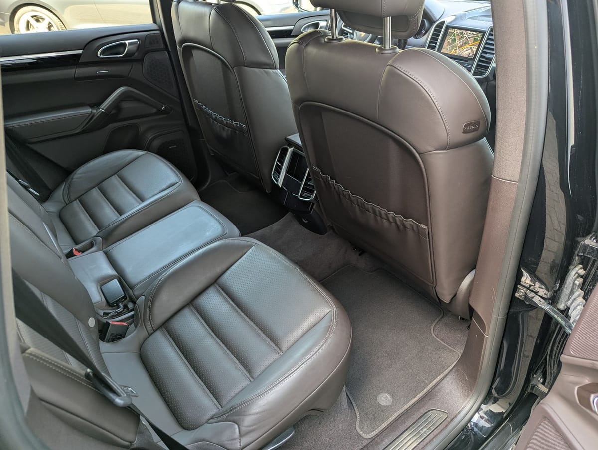 Porsche Cayenne S Diesel Platinum Edition foto 18