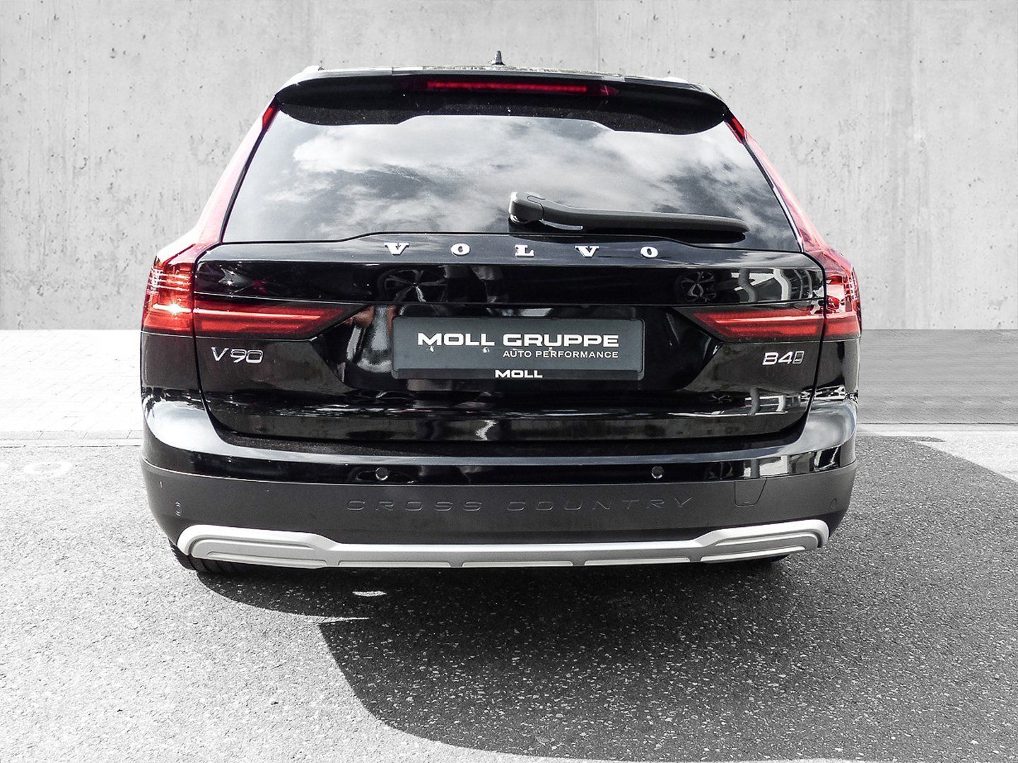 Volvo V90 Cross Country B4 D AWD Plus PANO H&K 19ZOLL foto 5