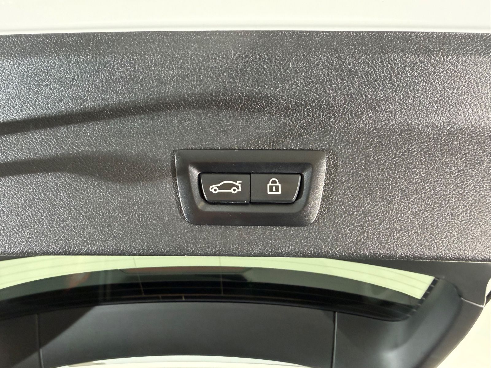 BMW X3 25d xDrive*M SPORT*LED-PANO-HUD-KEYLES-HARMAN foto 16