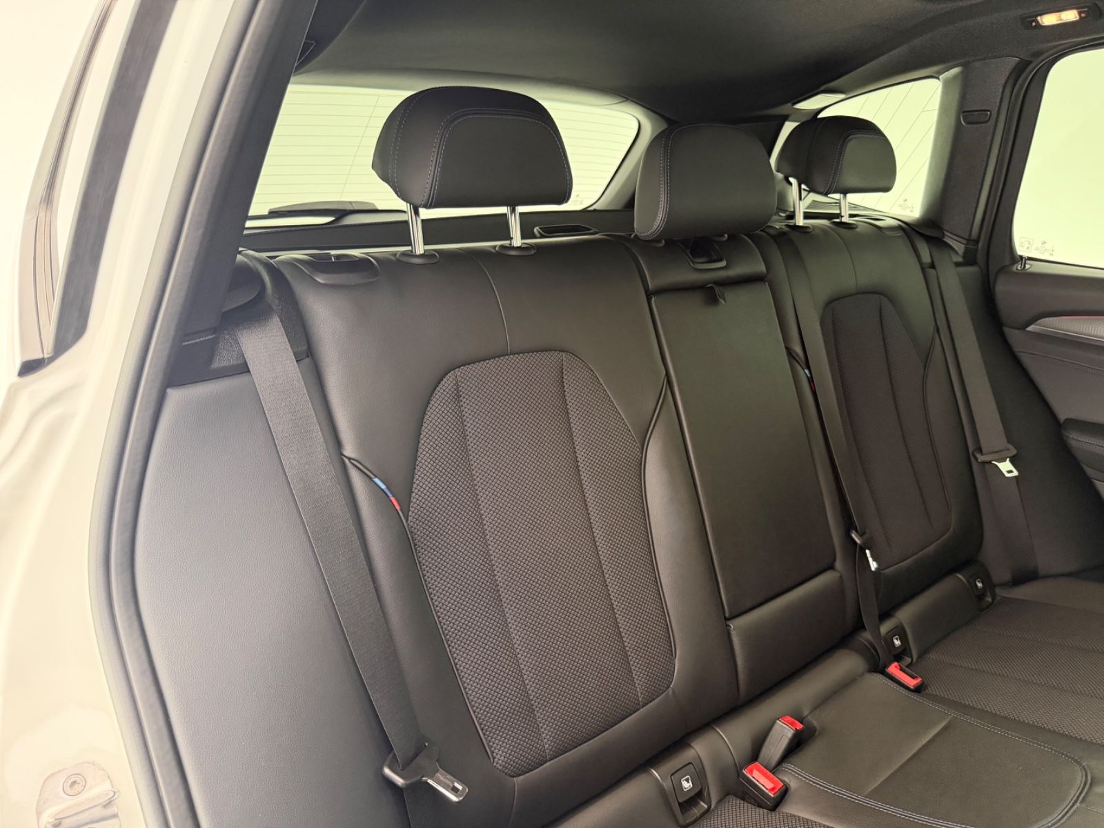 BMW X3 25d xDrive*M SPORT*LED-PANO-HUD-KEYLES-HARMAN foto 18