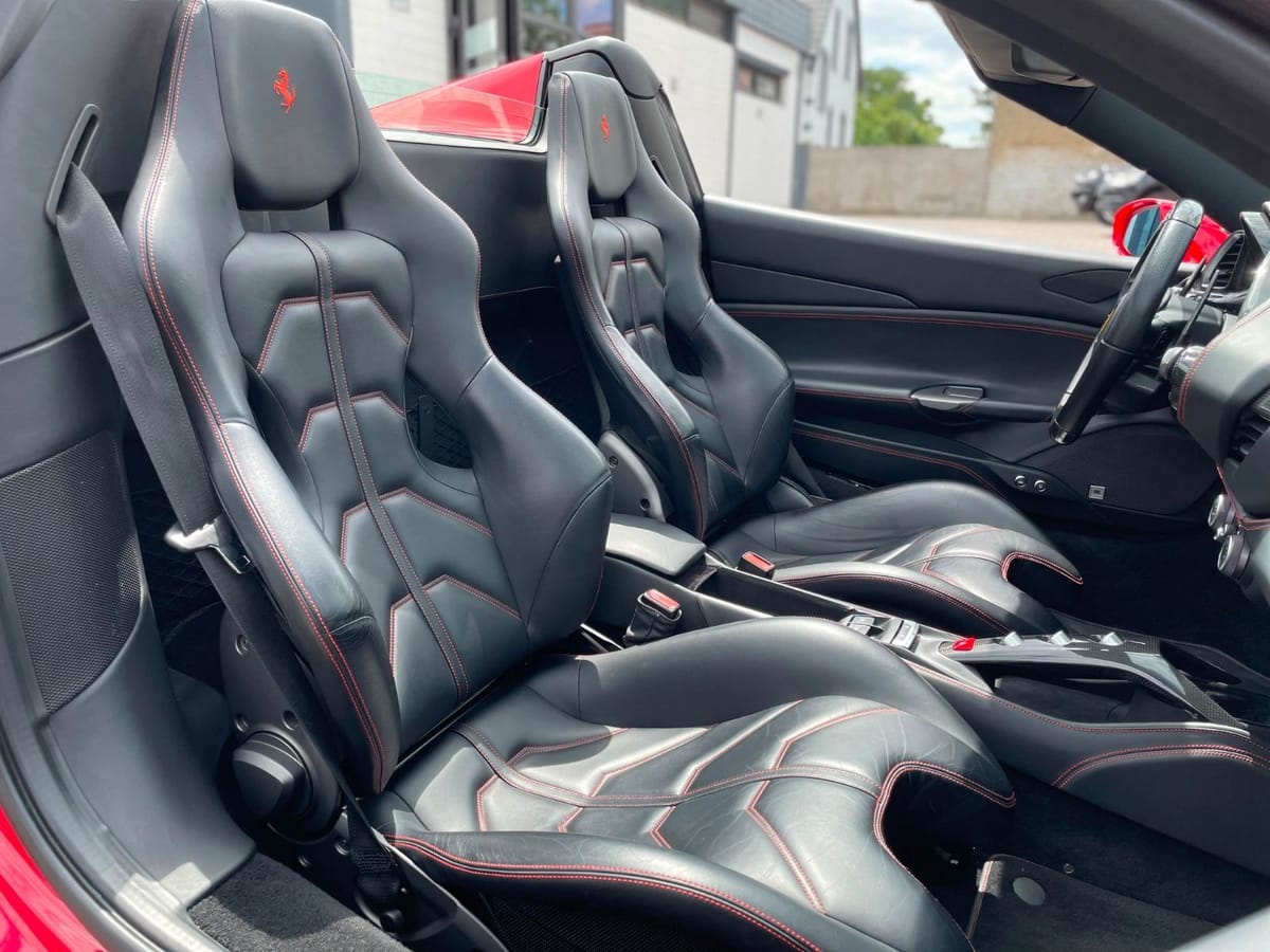 Ferrari 488 Spider |Racing Seats|Lift|Carbon|JBL|Kamera| foto 22