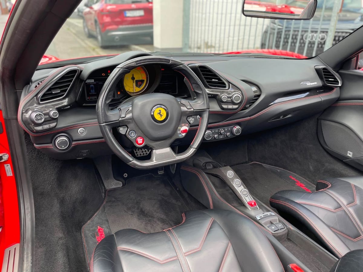Ferrari 488 Spider |Racing Seats|Lift|Carbon|JBL|Kamera| foto 10