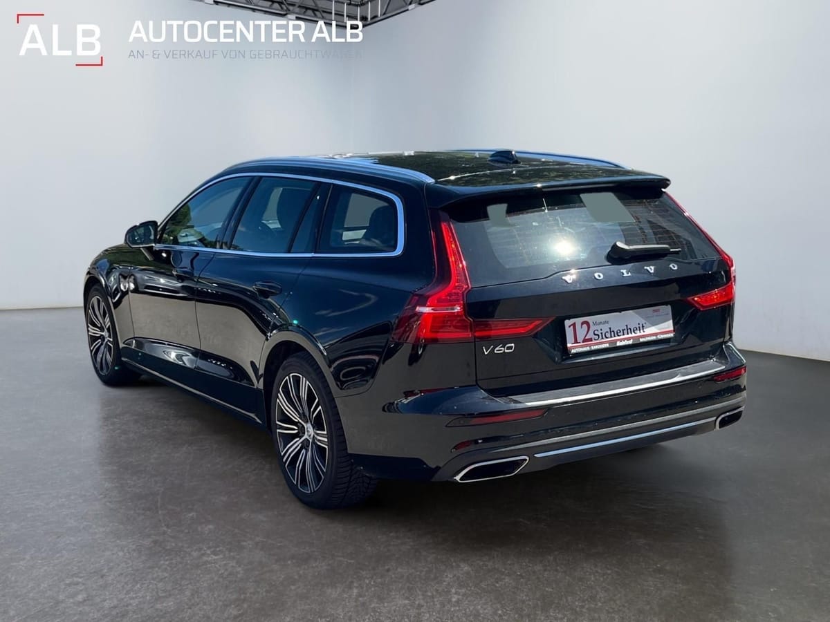 Volvo V60 Kombi AWD HK-ANLAGE LED NAVI LEDER foto 3