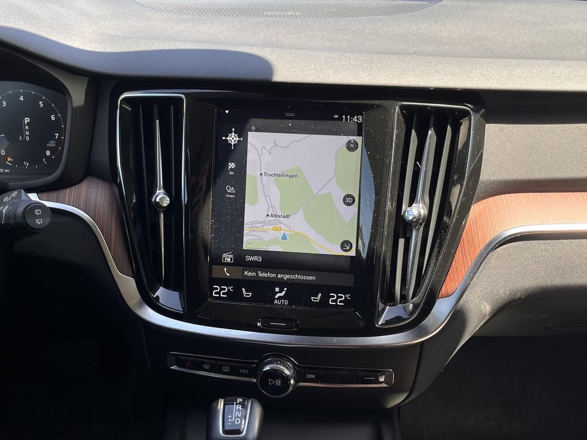 Volvo V60 Kombi AWD HK-ANLAGE LED NAVI LEDER foto 23