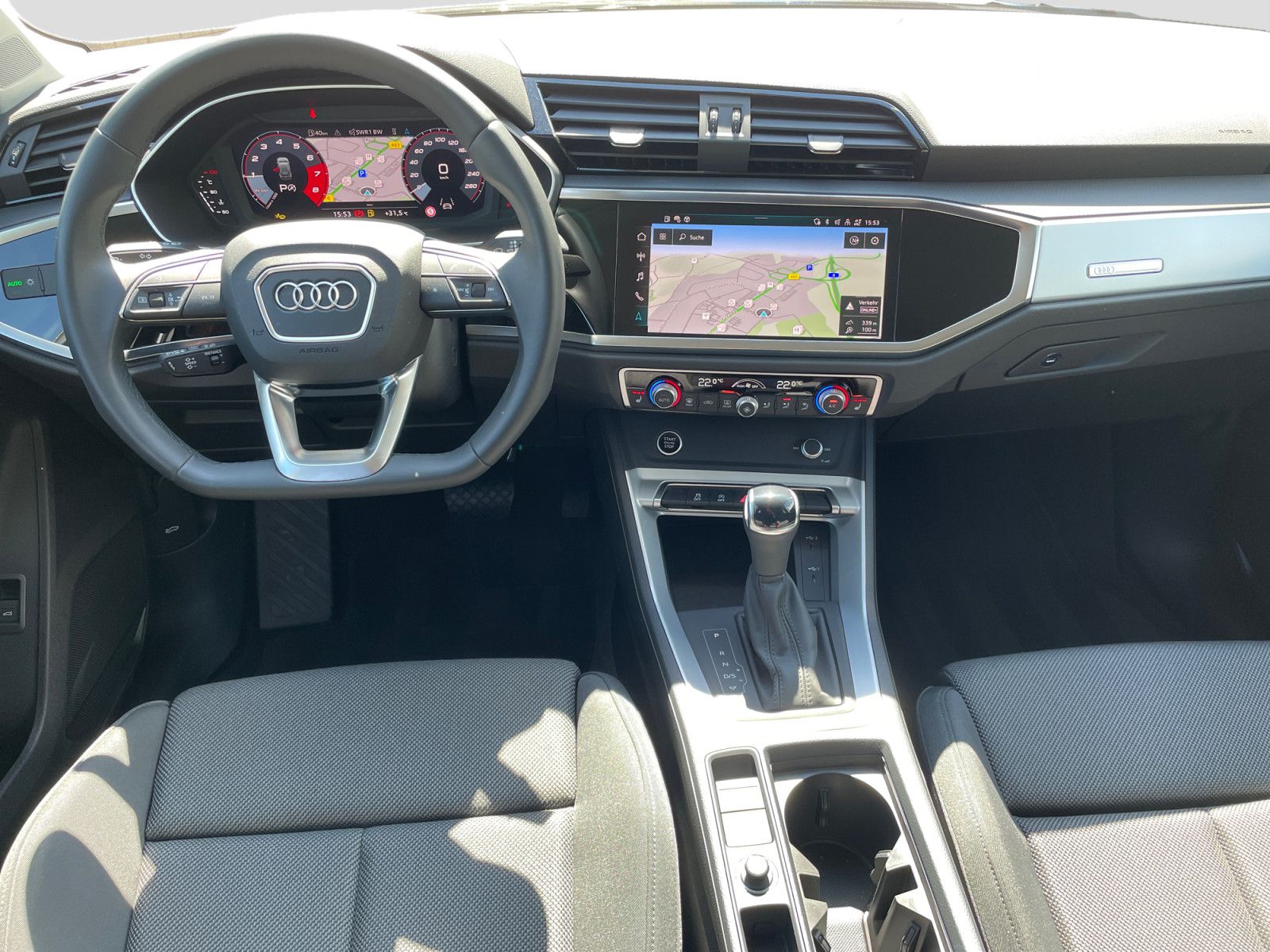 Audi Q3 TFSI S-tronic advanced AHK Navi eHeck ACC LED foto 4