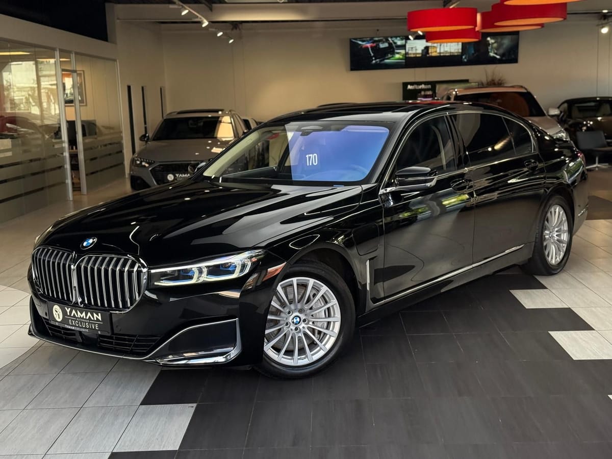 BMW 745e Lang S-Dach H&K HuD Massage Softclose 3xTV