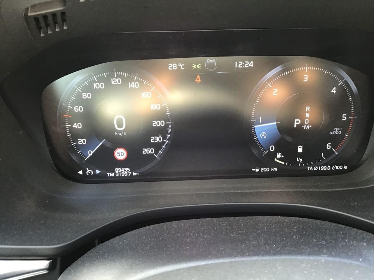 Volvo XC60 B4 (Diesel) Momentum Pro AWD Navi Cam foto 18