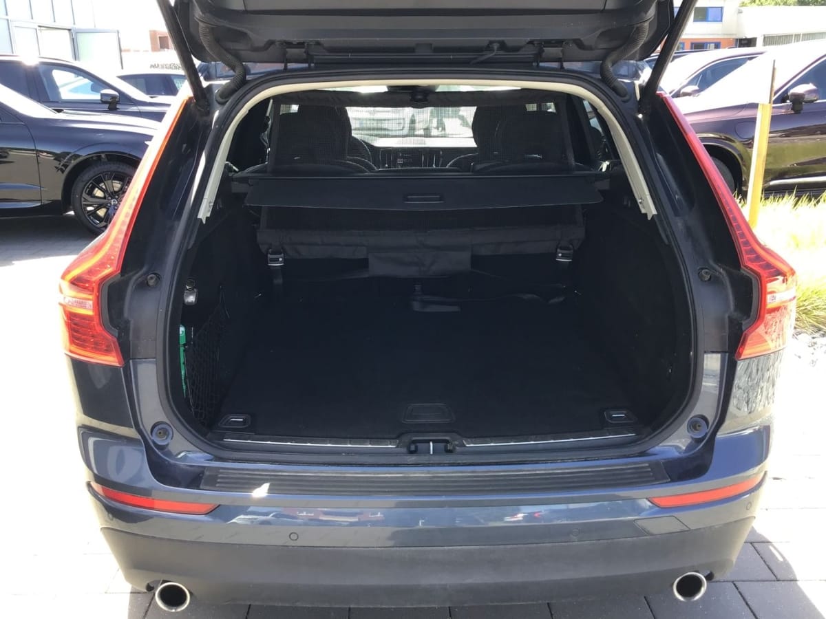 Volvo XC60 B4 (Diesel) Momentum Pro AWD Navi Cam foto 8