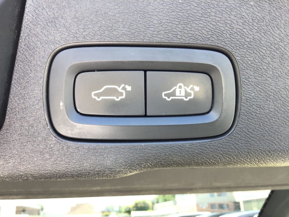 Volvo XC60 B4 (Diesel) Momentum Pro AWD Navi Cam foto 9