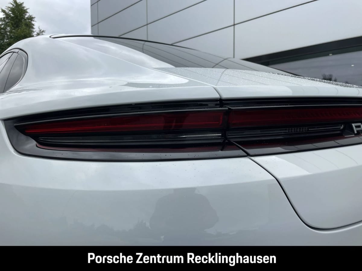 Porsche Panamera 4S E-Hybrid InnoDrive HA-Lenkung Head-U foto 13