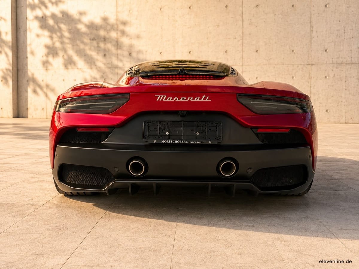Maserati MC20 foto 9