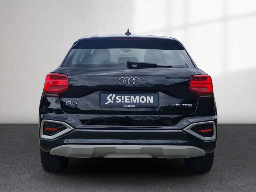 Audi Q2 35TFSI S-Tronic Advanced MatrixLED ACC RKam S foto 4