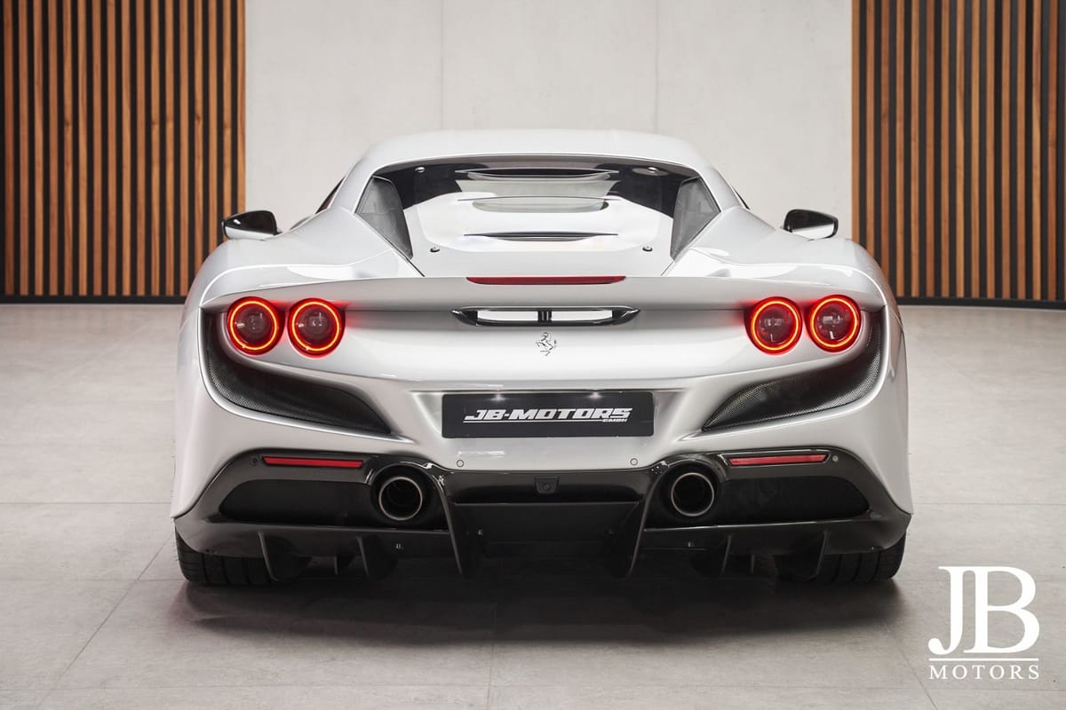 Ferrari F8 Tributo Carbon Lift Racing Seat CarPlay foto 15