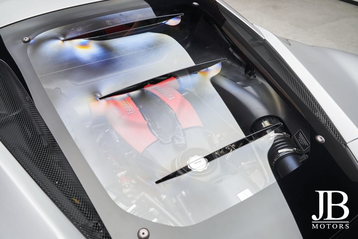 Ferrari F8 Tributo Carbon Lift Racing Seat CarPlay foto 19