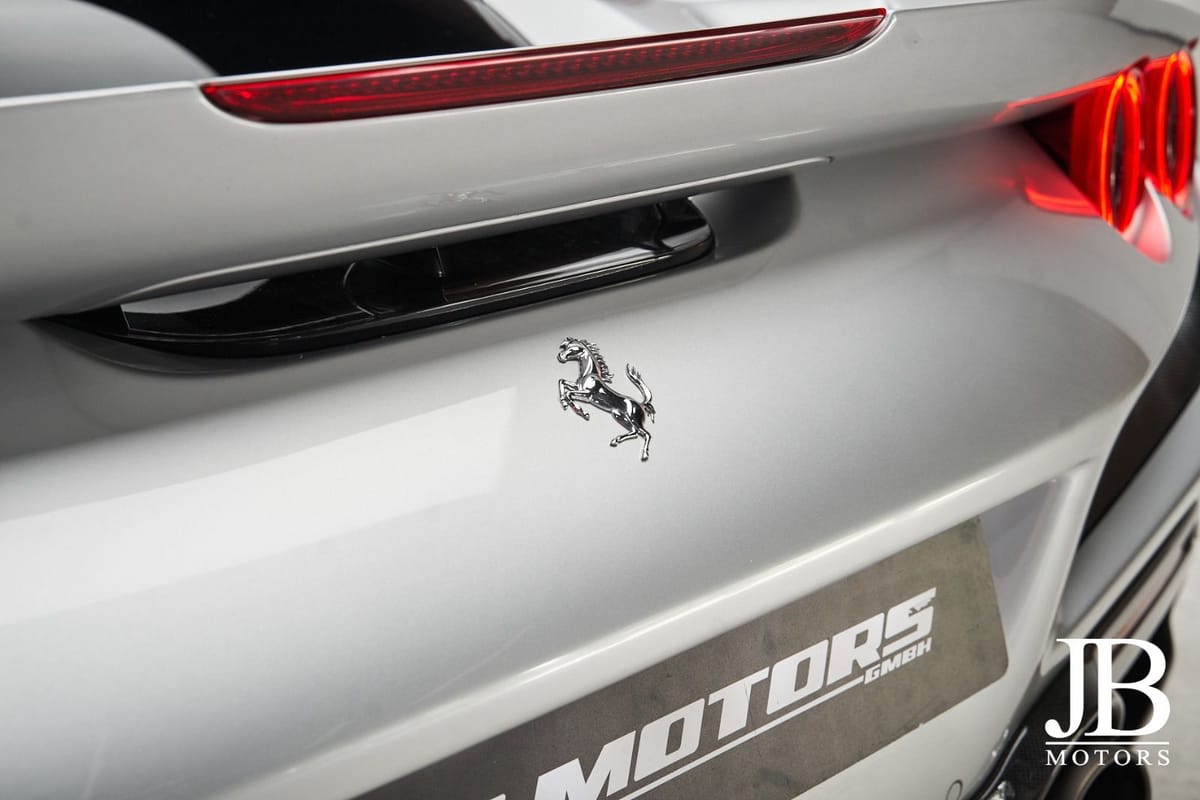 Ferrari F8 Tributo Carbon Lift Racing Seat CarPlay foto 20