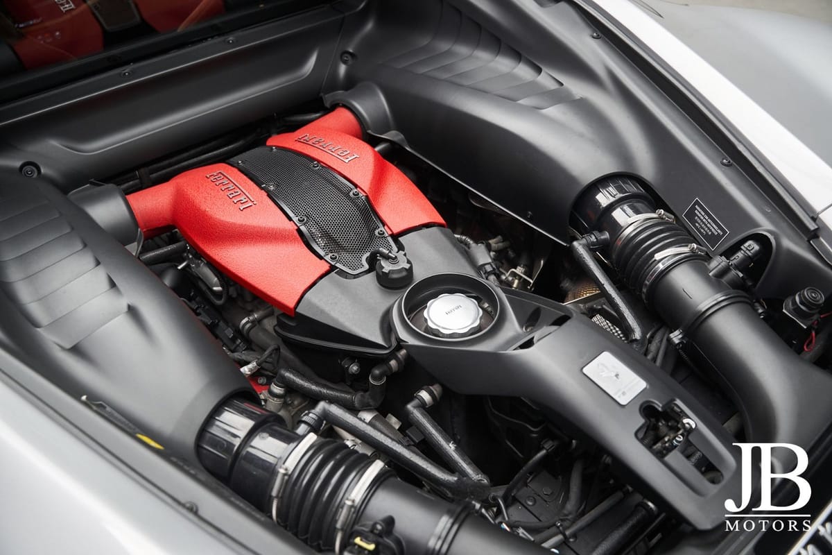 Ferrari F8 Tributo Carbon Lift Racing Seat CarPlay foto 24