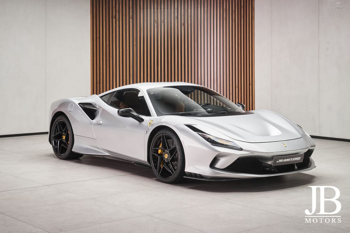 Ferrari F8 Tributo Carbon Lift Racing Seat CarPlay foto 5