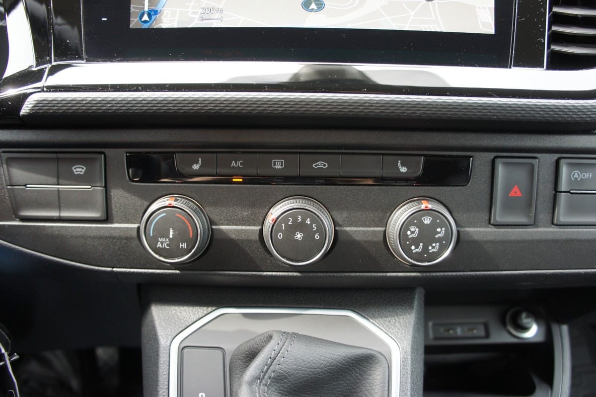 Volkswagen T6.1 Multivan 2.0 TDI DSG STANDHZG NAVI AHK foto 16