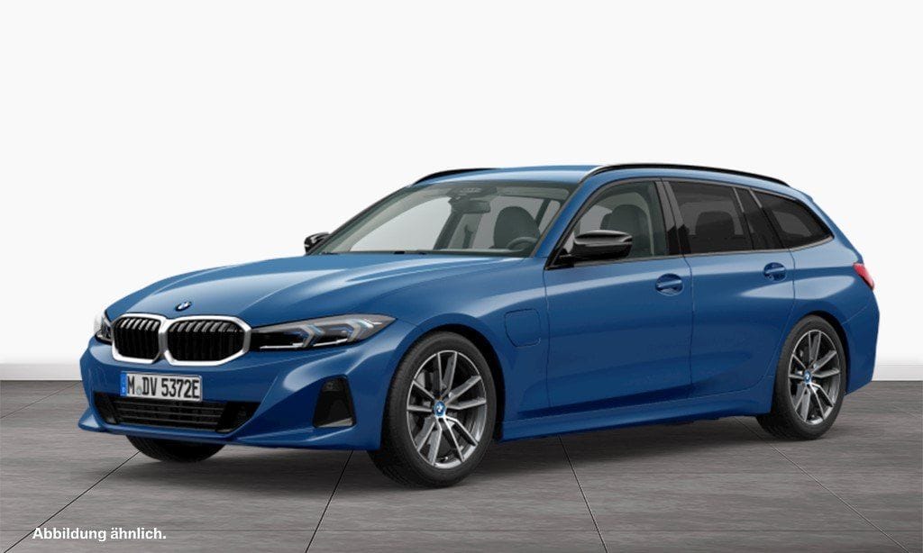 BMW 330e Touring LiveCockpitProf 2022