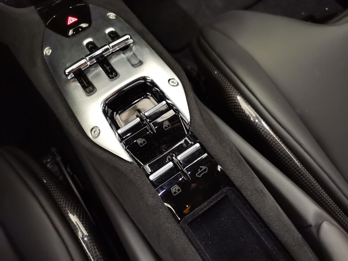 Ferrari 296 GTS Lift|SURROUND VIEW|RACING-SPORTSITZE foto 16