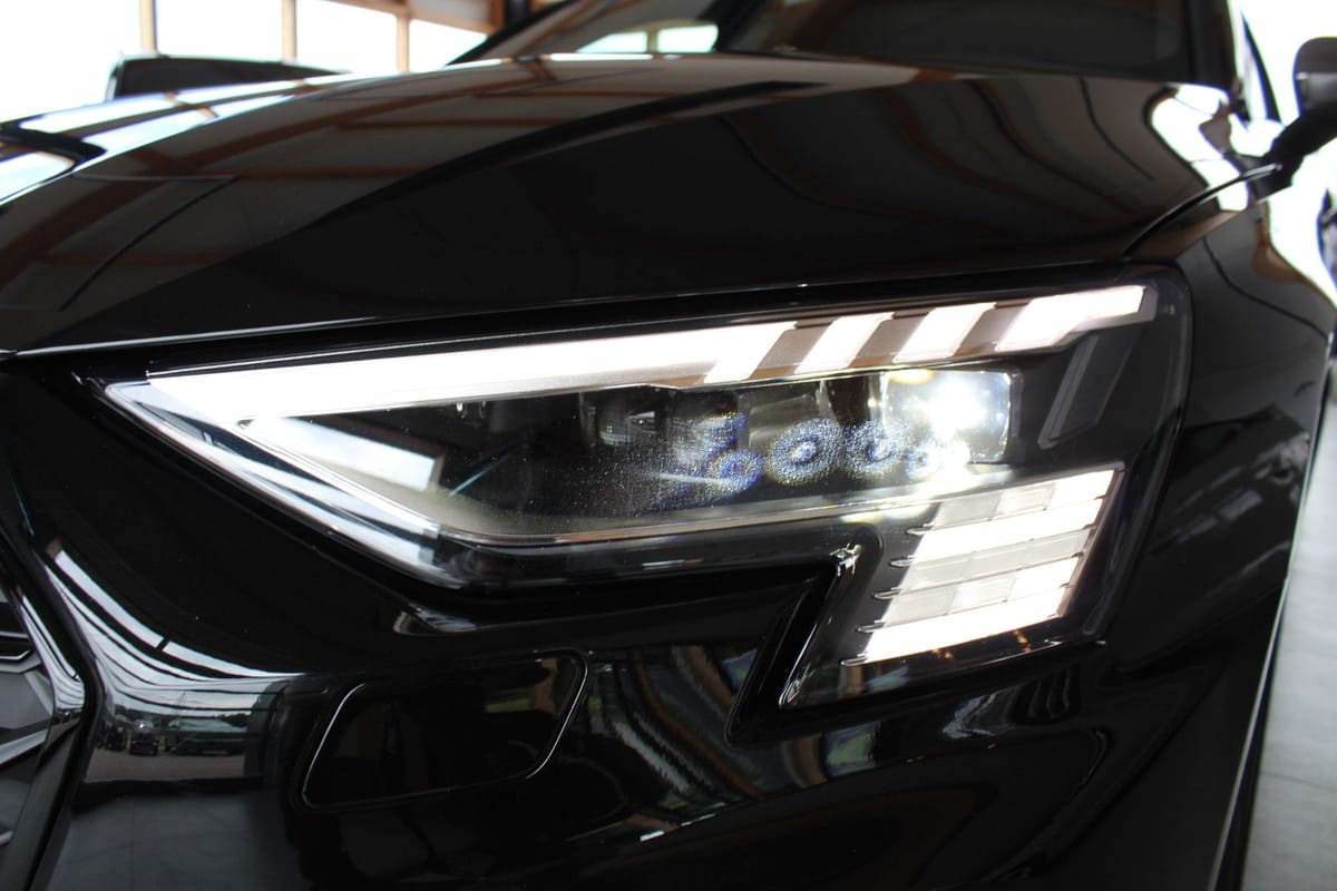 Audi S3 Lim. 2.0 TFSI quattro NAVI MATRIX VIRT foto 22