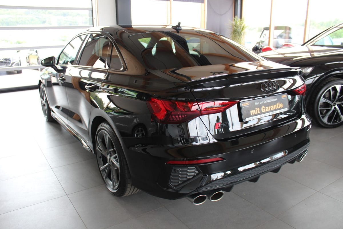Audi S3 Lim. 2.0 TFSI quattro NAVI MATRIX VIRT foto 6