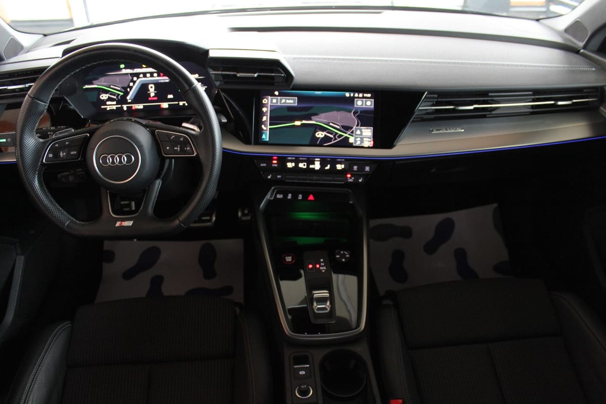 Audi S3 Lim. 2.0 TFSI quattro NAVI MATRIX VIRT foto 9