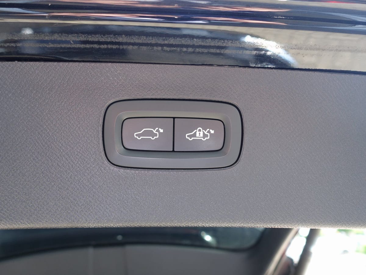 Volvo XC90 B5 Diesel Plus Bright AWD 360°Cam LED H&K foto 22