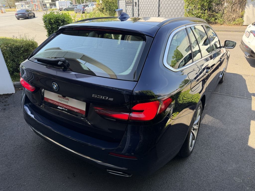 BMW 530e xDrive Touring Aut. Luxury Line foto 4