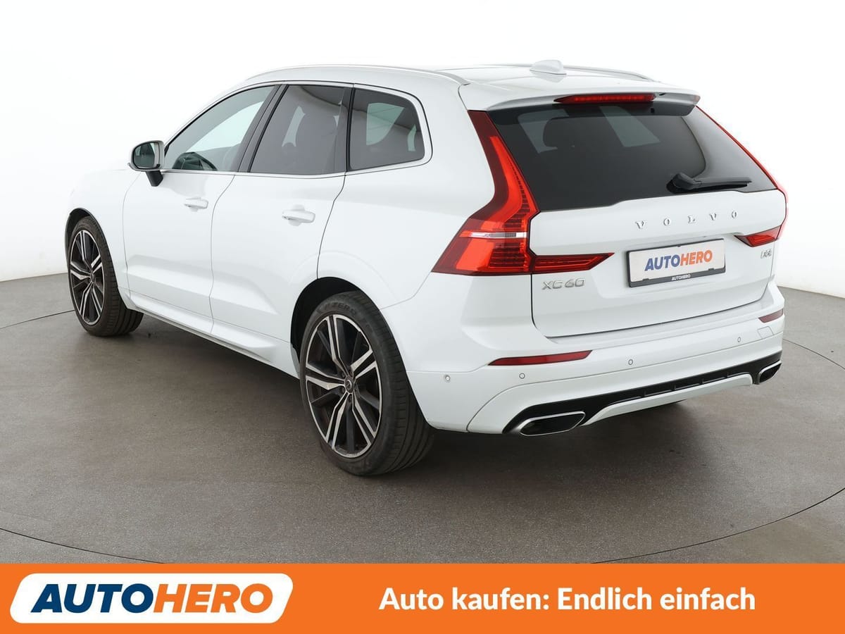 Volvo XC60 2.0 D5 R Design AWD Aut. NAVI HEAD-UP LED foto 4