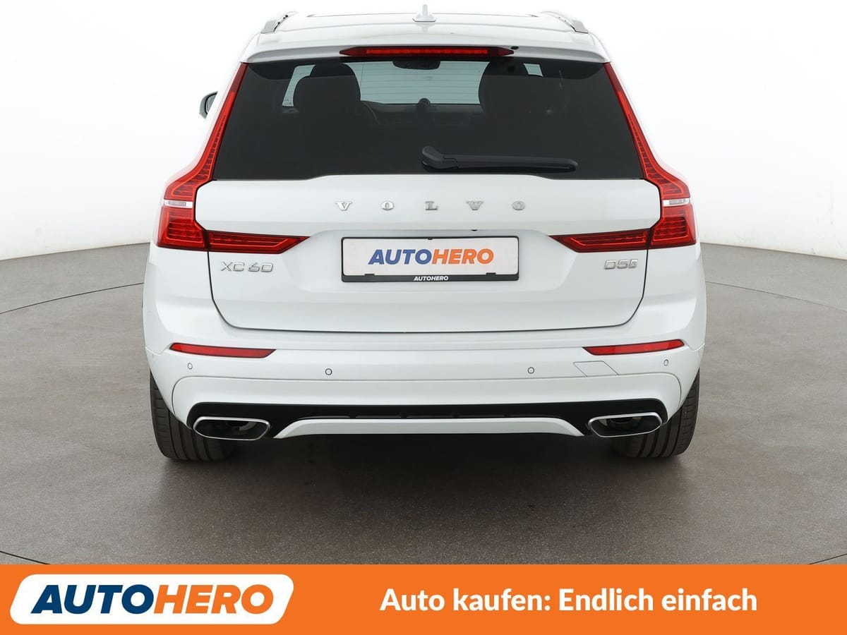 Volvo XC60 2.0 D5 R Design AWD Aut. NAVI HEAD-UP LED foto 5