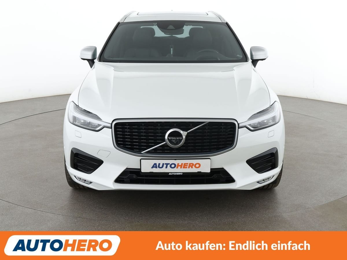 Volvo XC60 2.0 D5 R Design AWD Aut. NAVI HEAD-UP LED foto 9