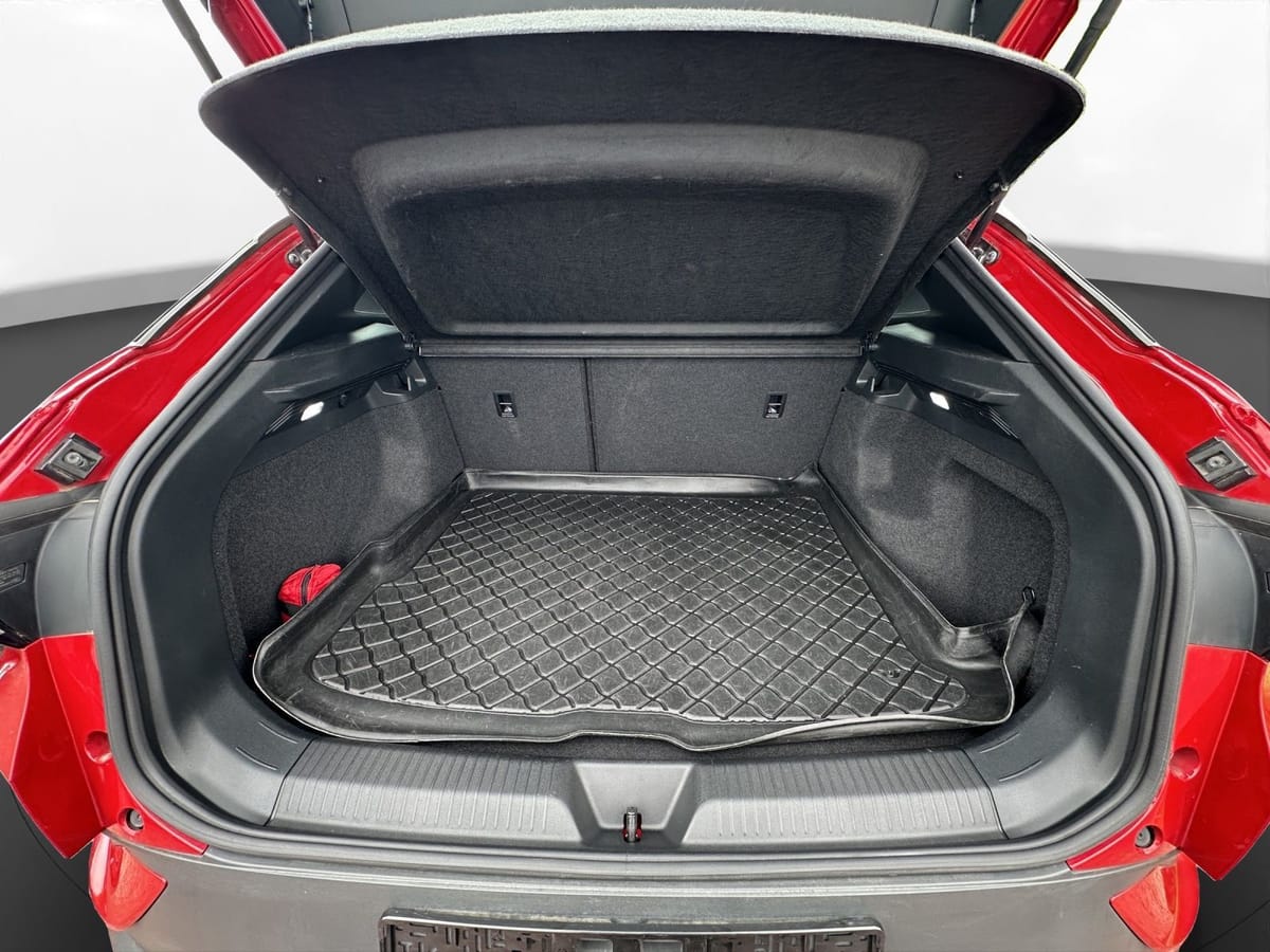 Volkswagen ID.4 77kWh Navi Kamera SiHz DCC Keyless foto 11