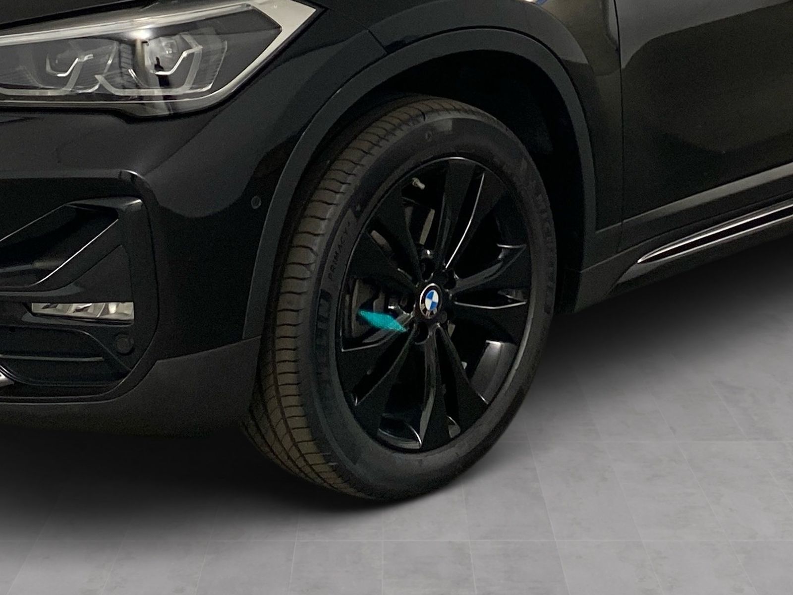 BMW X1 sDrive18i Sport Line Navi Kamera Pano.Dach foto 6