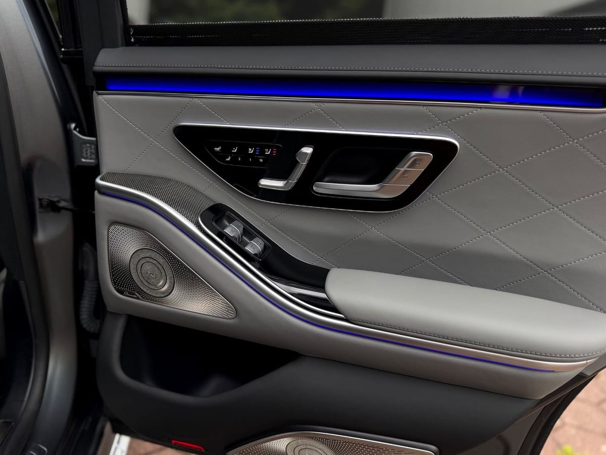 Mercedes-Benz S 580 e AMG °DESIGNO°MAGNO°BURM-4D°FOND-TV°EXKL° foto 22