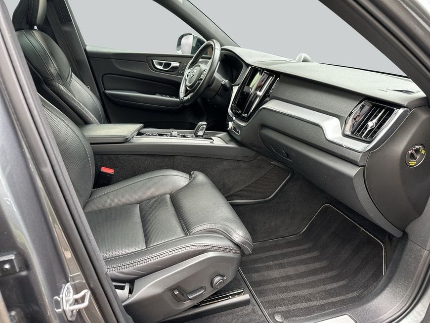 Volvo XC60 B5 D AWD Geartronic RDesign foto 12