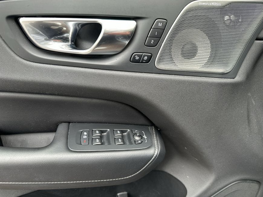 Volvo XC60 B5 D AWD Geartronic RDesign foto 19