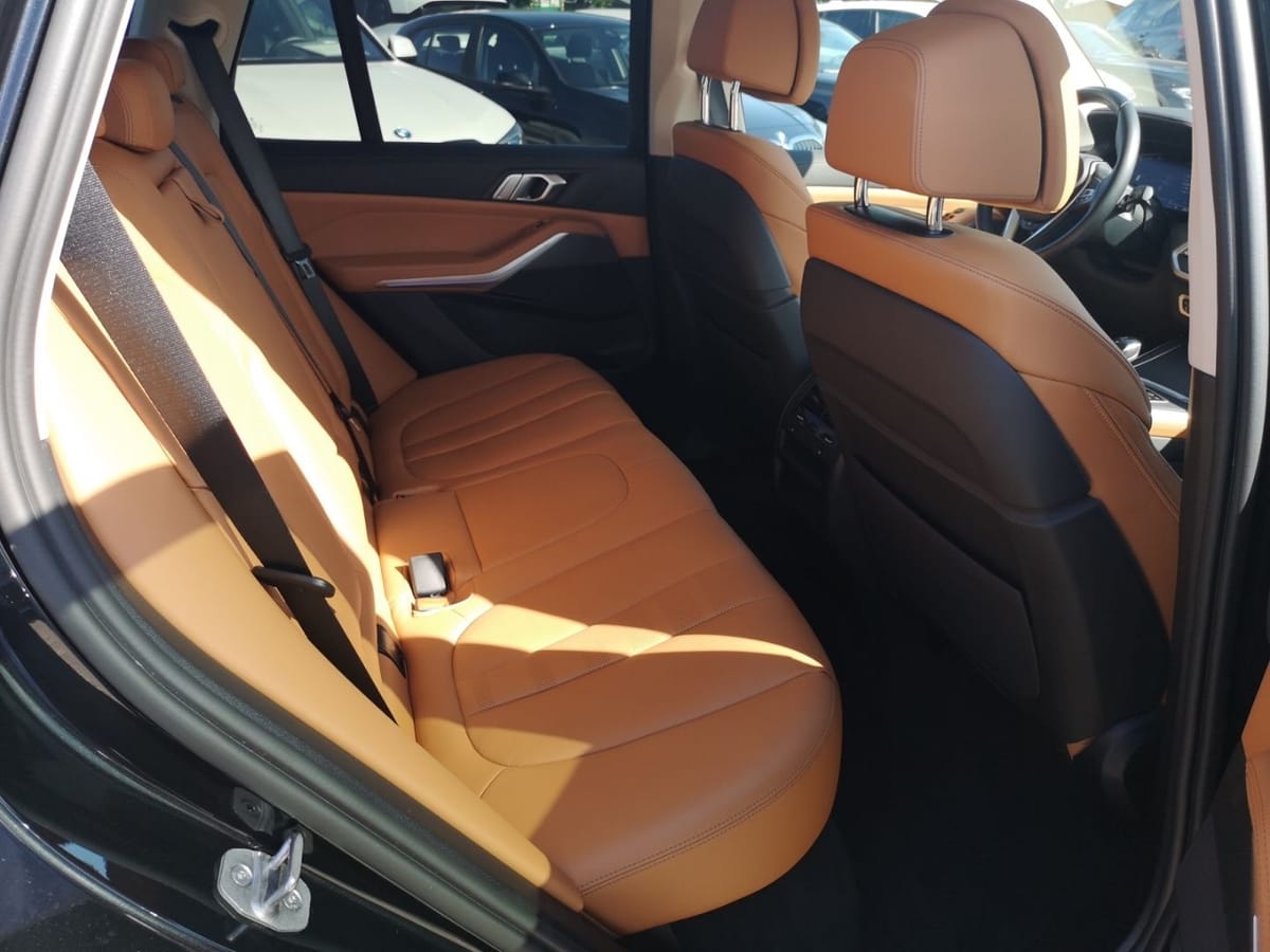 BMW X5 x Drive 30d xLine LASER LEDER NAVI SHZ PDC foto 17