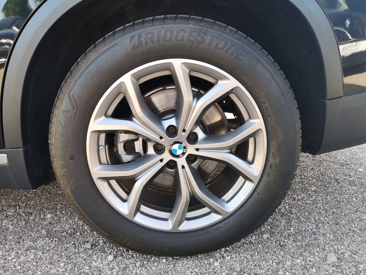 BMW X5 x Drive 30d xLine LASER LEDER NAVI SHZ PDC foto 22