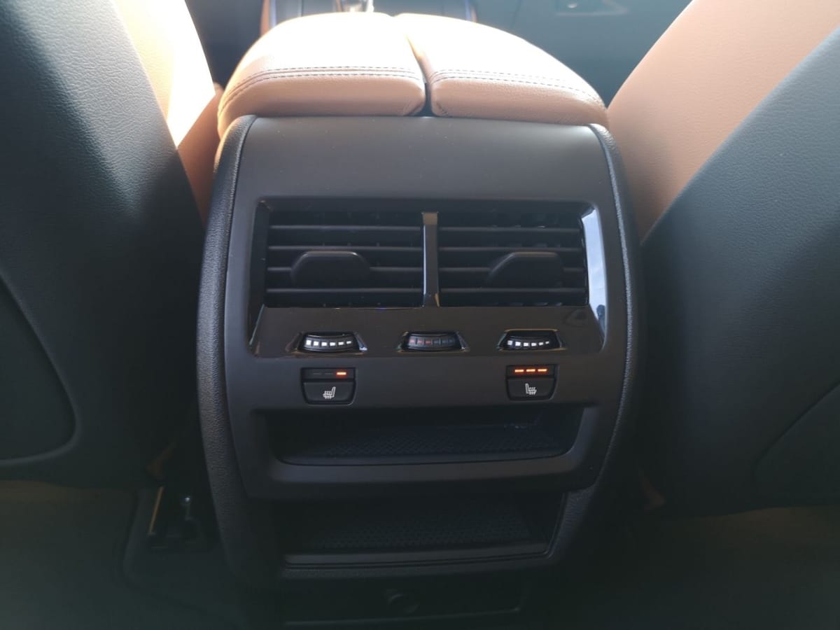 BMW X5 x Drive 30d xLine LASER LEDER NAVI SHZ PDC foto 23