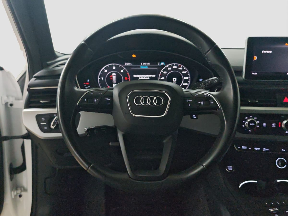 Audi A4 Avant 3.0 TDI qu Business LED Pano ACC foto 12