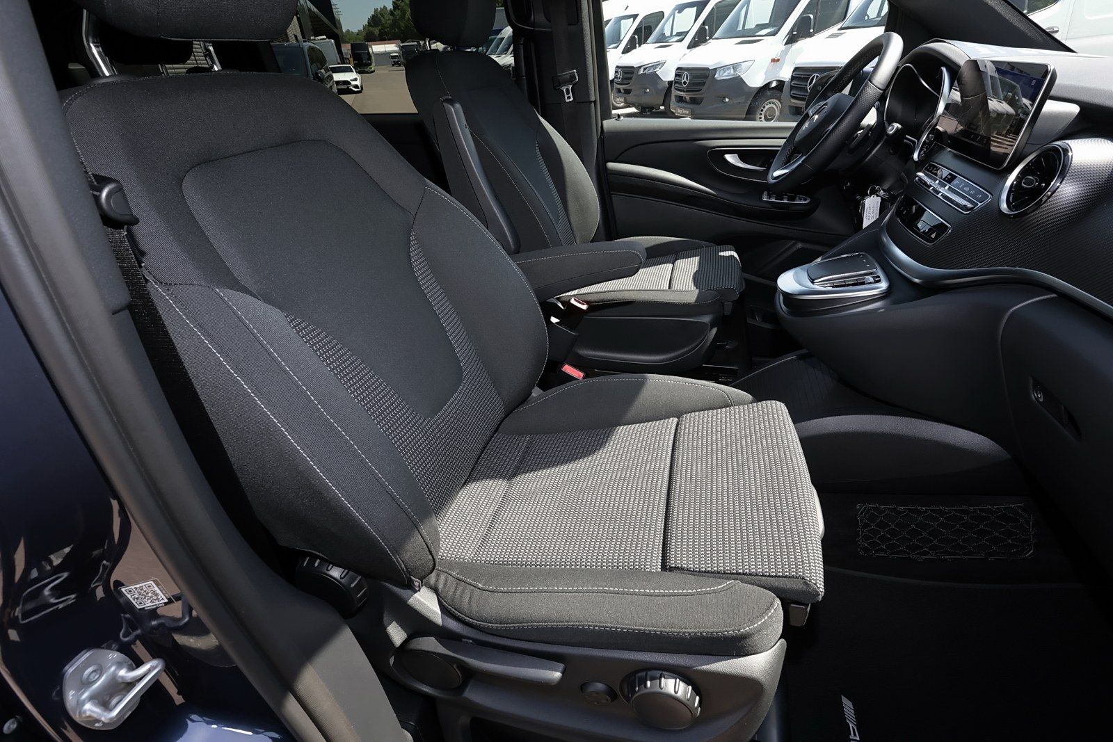 Mercedes-Benz V 300 4MATIC AMG KOMPAKT TISCH DISTRONIC AHK foto 5
