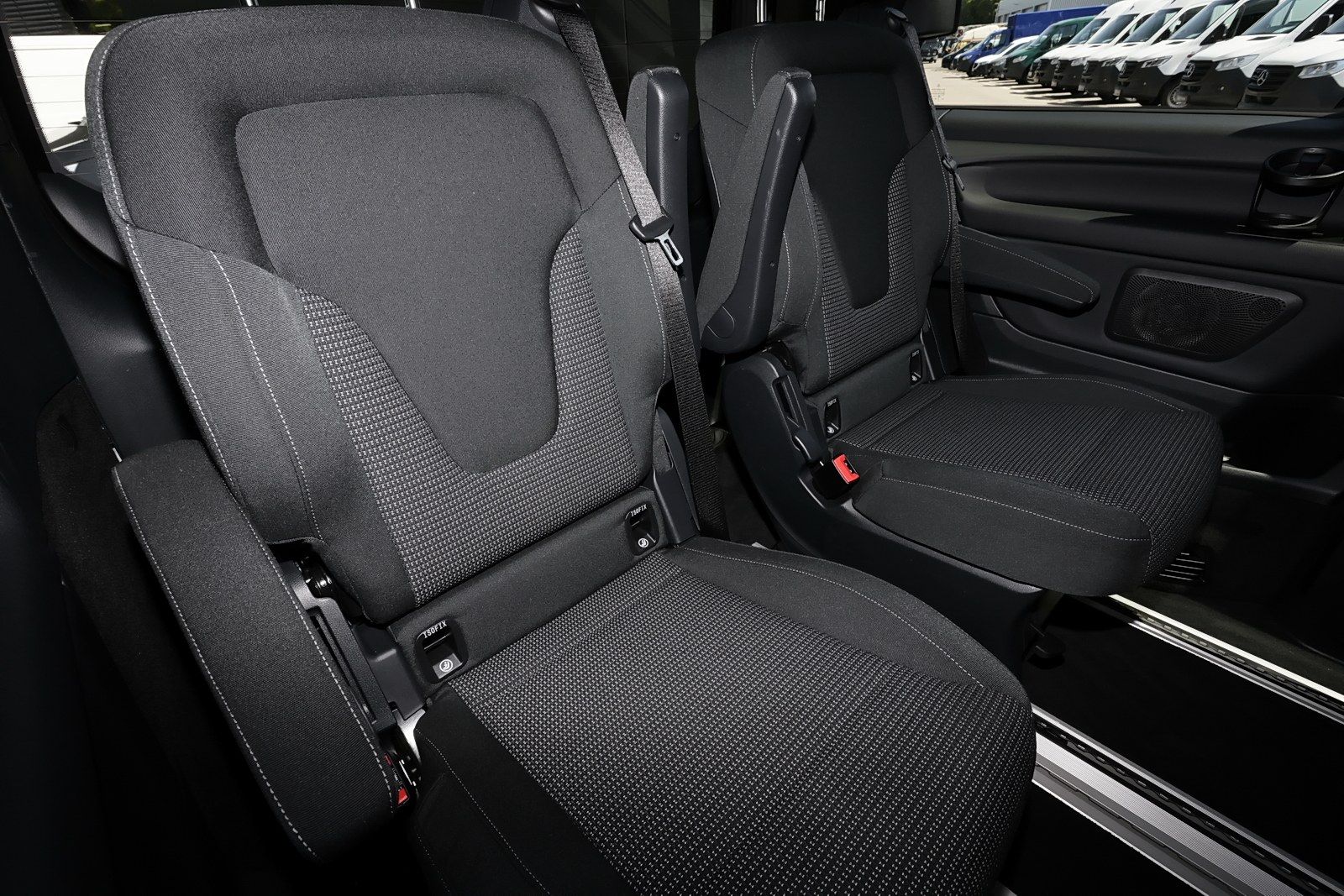 Mercedes-Benz V 300 4MATIC AMG KOMPAKT TISCH DISTRONIC AHK foto 8