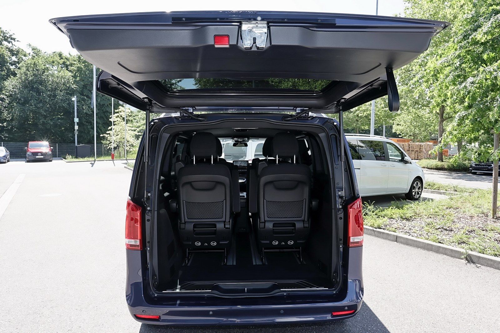 Mercedes-Benz V 300 4MATIC AMG KOMPAKT TISCH DISTRONIC AHK foto 10