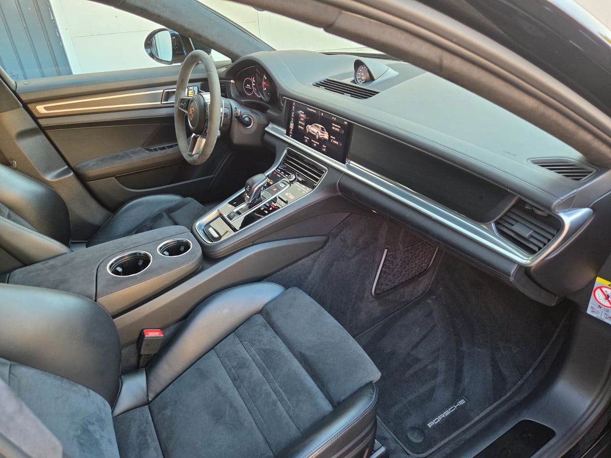 Porsche Panamera Sport Turismo GTS foto 17