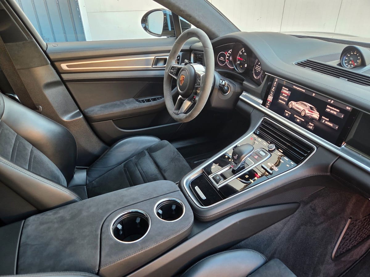 Porsche Panamera Sport Turismo GTS foto 18