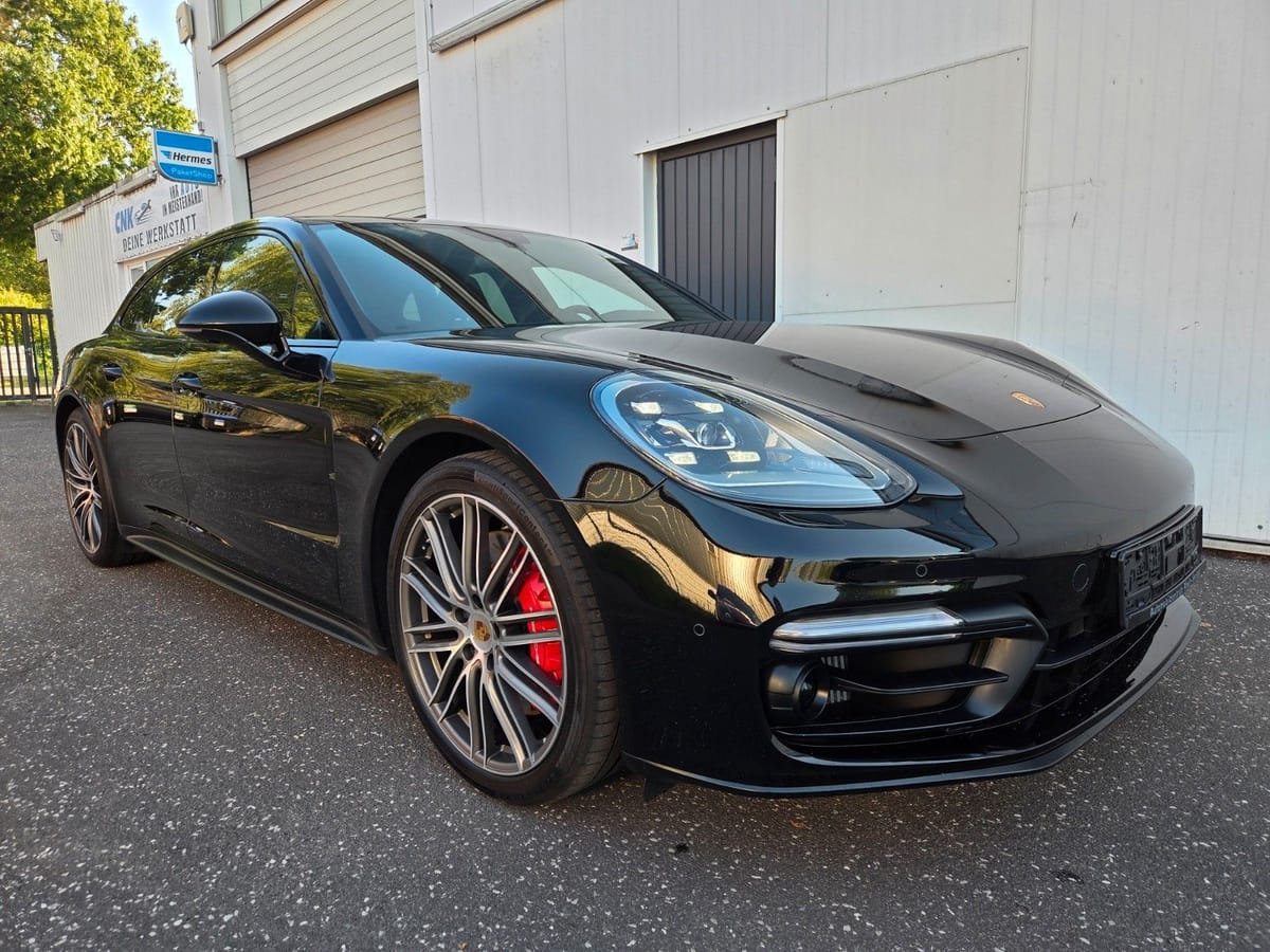 Porsche Panamera Sport Turismo GTS foto 20